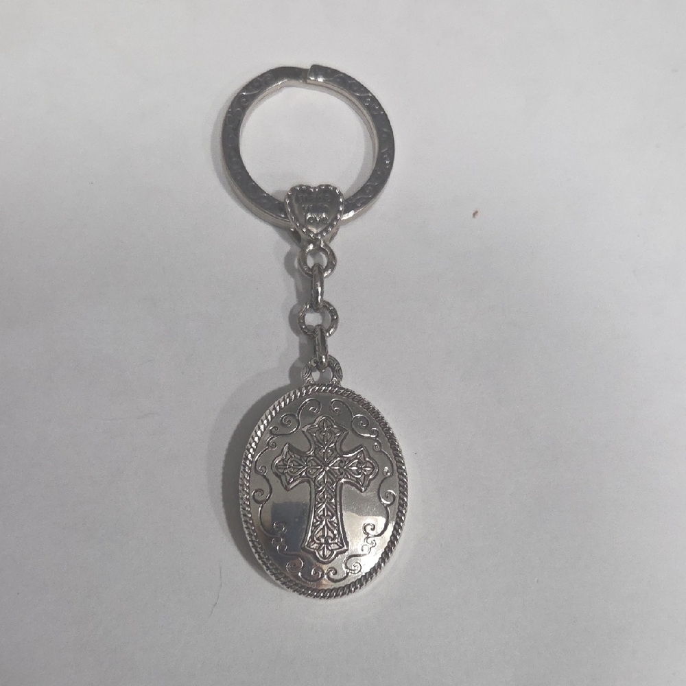Silver Cross Oval Keychain Locket With Mirror - Picture 5 of 6